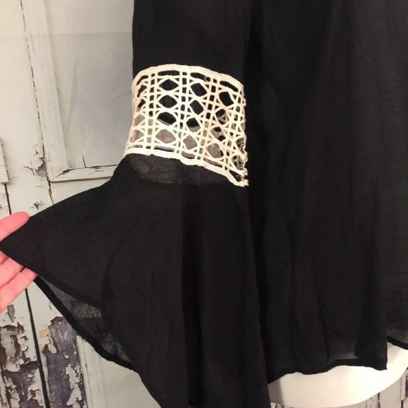 HUGE SALE NEW $125 VaVa Joy Han Black & White Lace Bell Sleeve - Picture 7 of 7